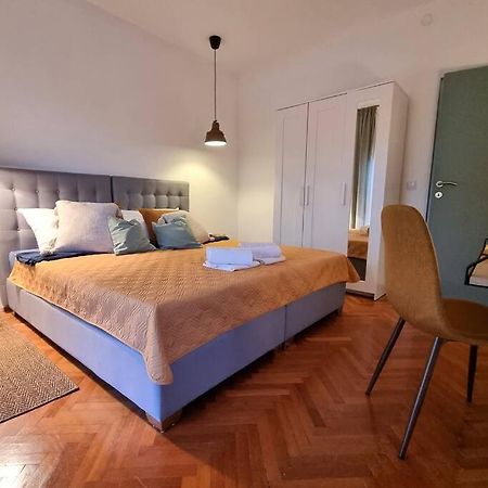Appartement Chi Chi à Pula Extérieur photo